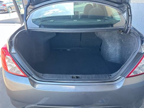 Used 2018 Nissan Versa SV FWD image 13