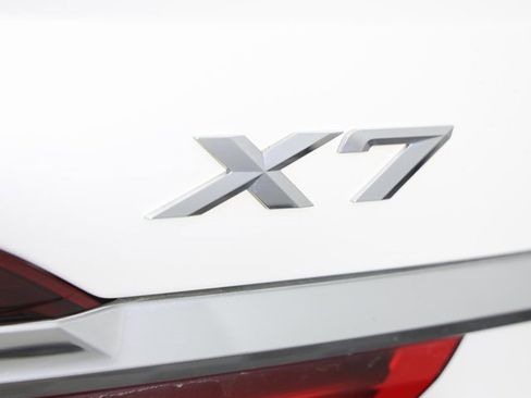 Used 2021 BMW X7 xDrive40i w/ M Sport Package image 3