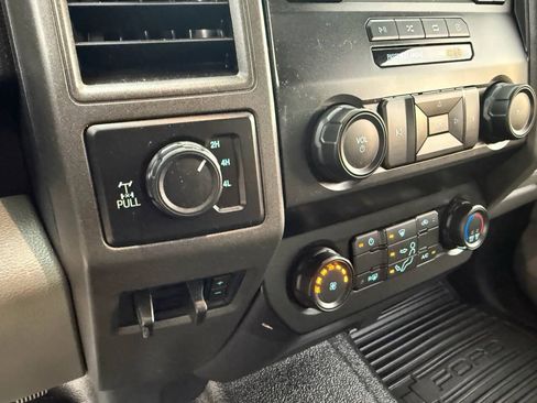 Used 2022 Ford F250 XL w/ Power Equipment Group AWD/4WD image 14