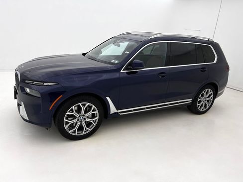 Used 2023 BMW X7 xDrive40i image 5
