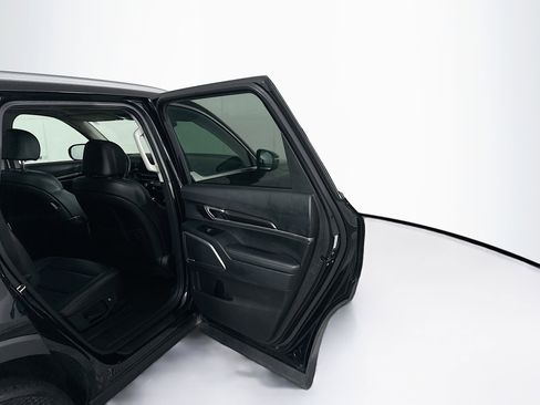 Used 2025 Kia Telluride S FWD image 31