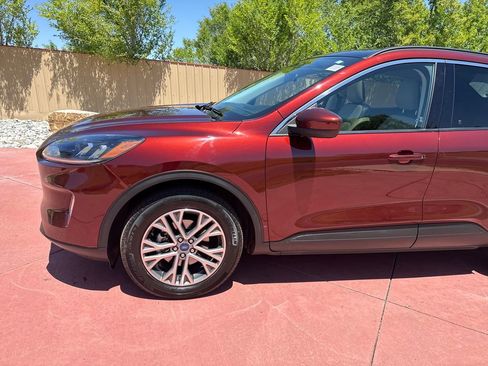 Used 2021 Ford Escape SEL AWD/4WD image 32