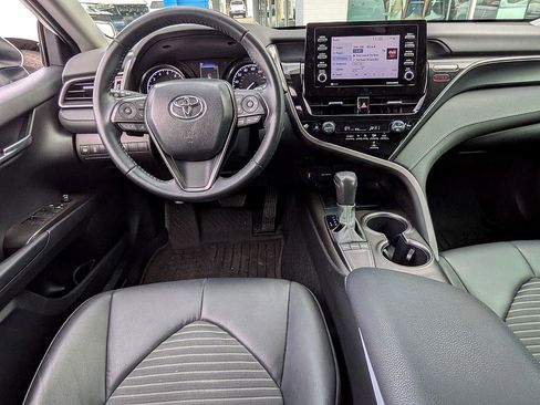 Used 2022 Toyota Camry SE w/ Convenience Package image 31