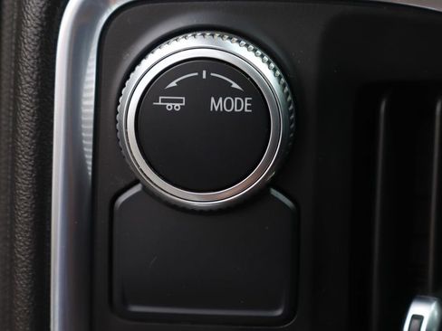 Used 2022 GMC Sierra 2500 SLE w/ SLE Convenience Package image 24