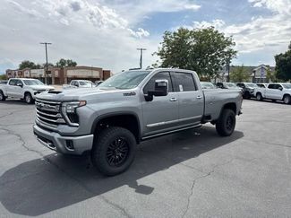 Used 2026 Chevrolet Silverado 3500 High Country w/ Technology Package AWD/4WD video 3