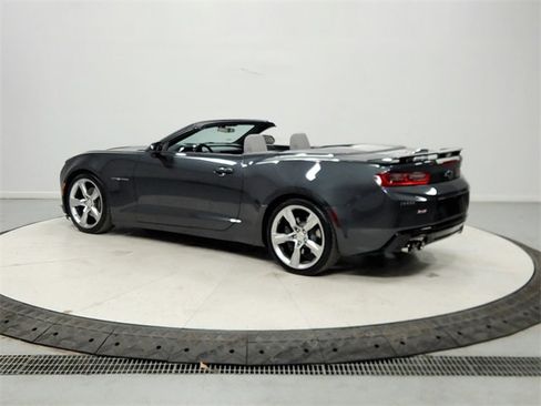 Used 2018 Chevrolet Camaro SS image 5