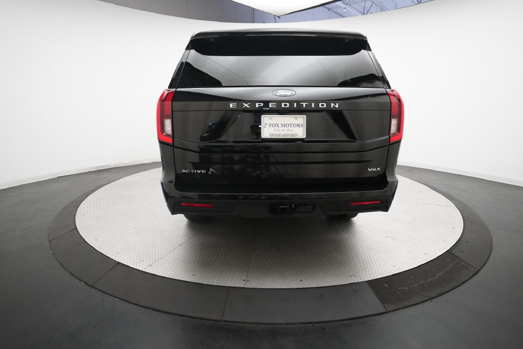 Used 2025 Ford Expedition Max Active AWD/4WD image 27