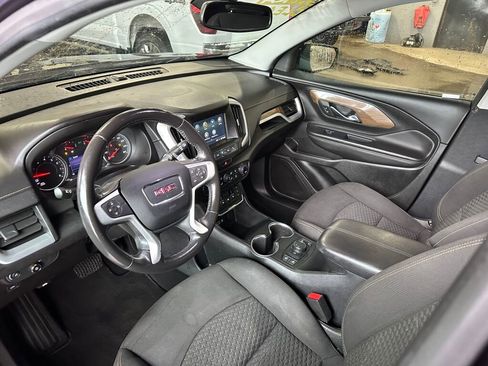 Used 2019 GMC Terrain SLE w/ Driver Convenience Package image 2