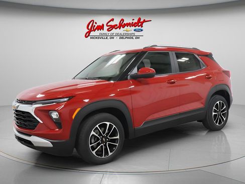 New 2026 Chevrolet TrailBlazer LT w/ Convenience Package FWD image 2