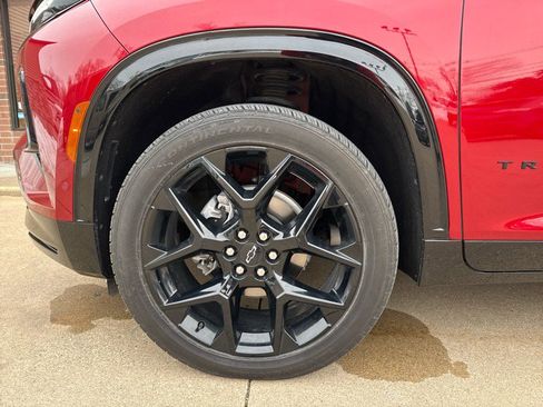 Used 2024 Chevrolet Traverse RS w/ LPO, Floor Liner Package image 30