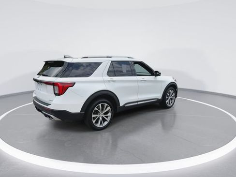 Used 2025 Ford Explorer Platinum w/ Ultimate Package AWD/4WD image 8