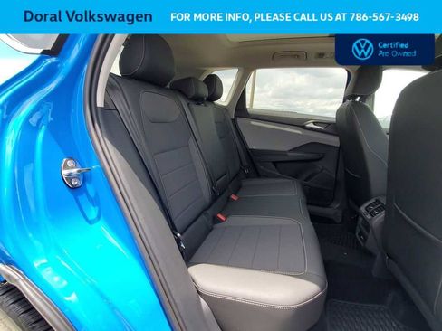 Used 2023 Volkswagen Taos SE w/ Panoramic Sunroof Package FWD image 31