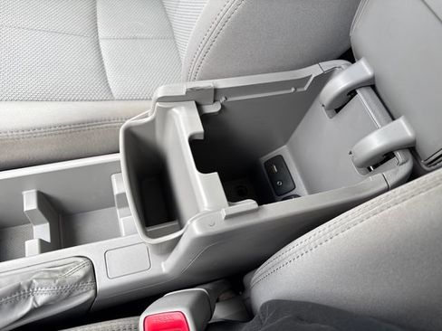 Used 2012 Subaru Forester 2.5X Premium w/ Popular Pkg 2 image 24