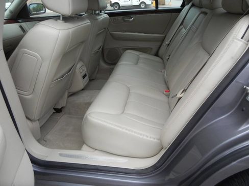 Used 2007 Cadillac DTS Luxury II FWD image 30