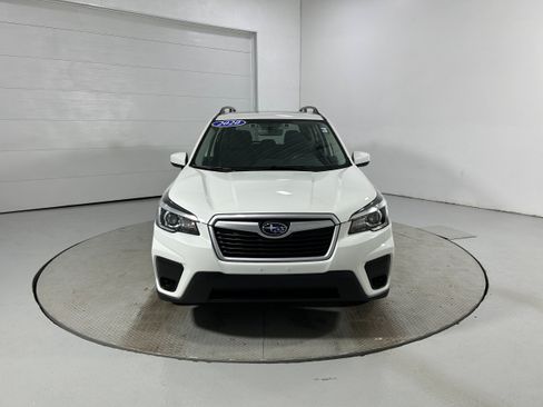 Used 2020 Subaru Forester Premium AWD/4WD image 17