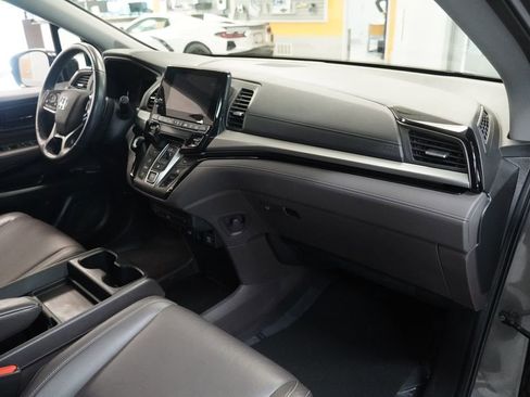Used 2021 Honda Odyssey Touring image 14