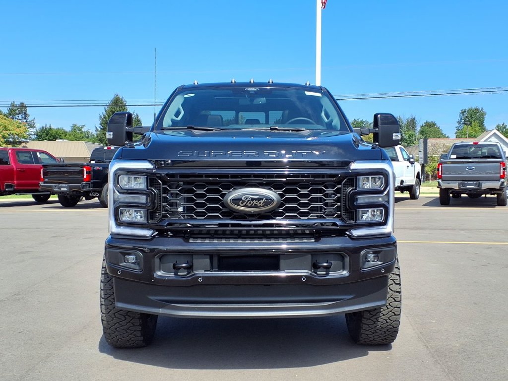 New 2026 Ford F350 Lariat w/ Black Appearance Package AWD/4WD image 2