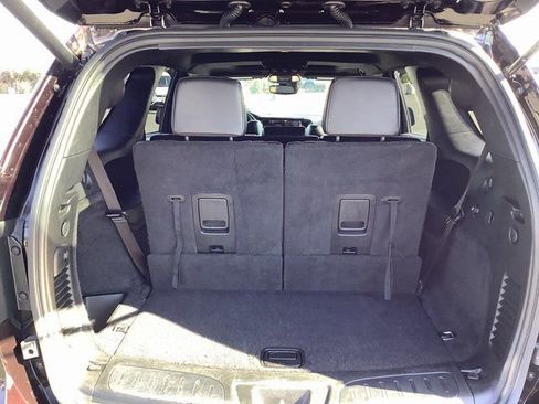 Used 2025 Dodge Durango GT image 31