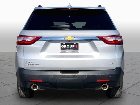 Used 2019 Chevrolet Traverse LT FWD image 5