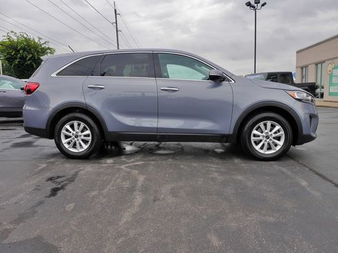 Used 2020 Kia Sorento L FWD image 4
