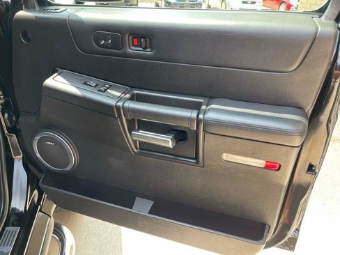 Used 2005 HUMMER H2 w/ Preferred Equipment Group AWD/4WD image 57