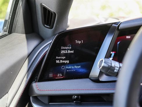 Used 2026 Chevrolet Corvette Stingray Coupe w/ Z51 Performance Package image 34