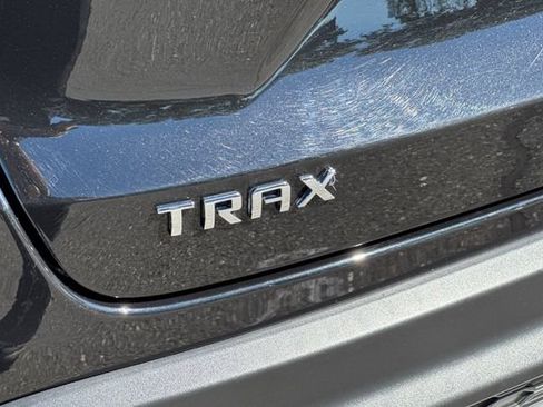 Used 2024 Chevrolet Trax LT FWD image 49