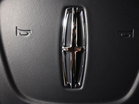 Certified 2022 Lincoln Navigator Reserve w/ Monochromatic Package image 36