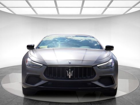 Used 2022 Maserati Ghibli Modena RWD image 2
