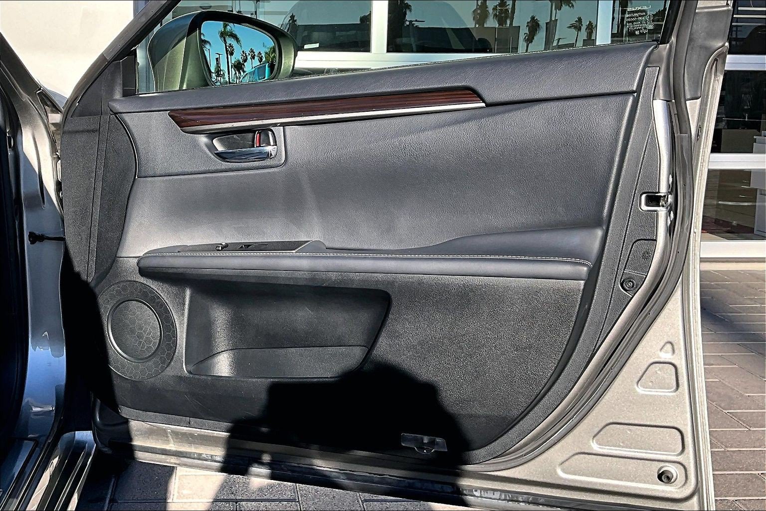 Used 2017 Lexus ES 350 w/ Premium Package FWD image 24