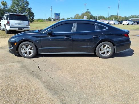 Used 2023 Hyundai Sonata SE image 2