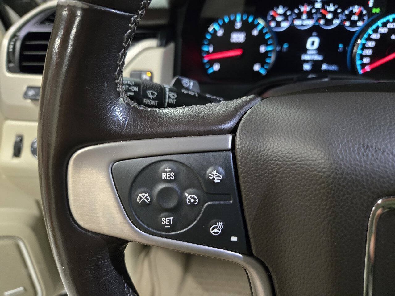 Used 2020 GMC Yukon XL Denali RWD image 23