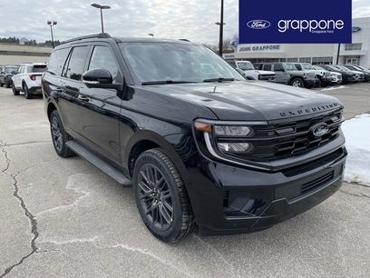 New 2026 Ford Expedition Platinum w/ Stealth Appearance Package