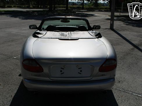 Used 1999 Jaguar XK8 Convertible image 34