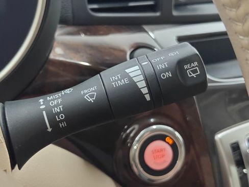 Used 2012 Nissan Quest SL FWD image 14