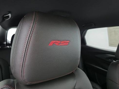 Used 2024 Chevrolet TrailBlazer RS w/ Convenience Package AWD/4WD image 42