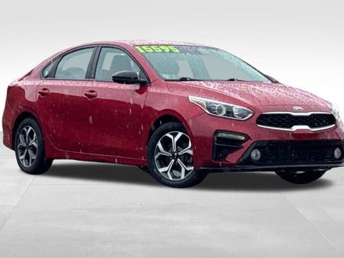 Used 2020 Kia Forte LXS image 2