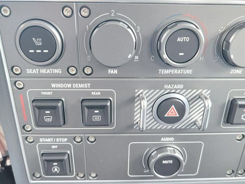 Used 2025 INEOS Grenadier AWD/4WD image 23