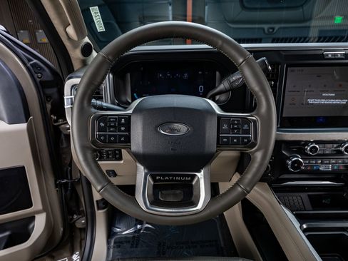 Used 2026 Ford F250 Platinum w/ Platinum Plus Package AWD/4WD image 19