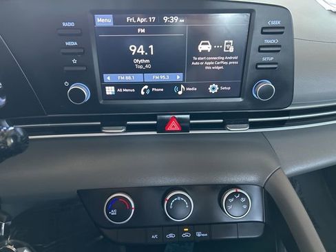 Certified 2026 Hyundai Elantra SE FWD image 8