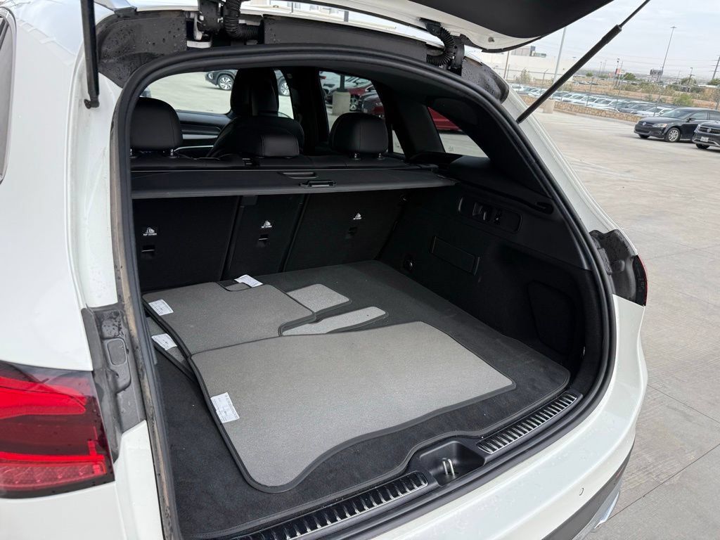 Used 2026 Mercedes-Benz GLC 300 4MATIC image 10