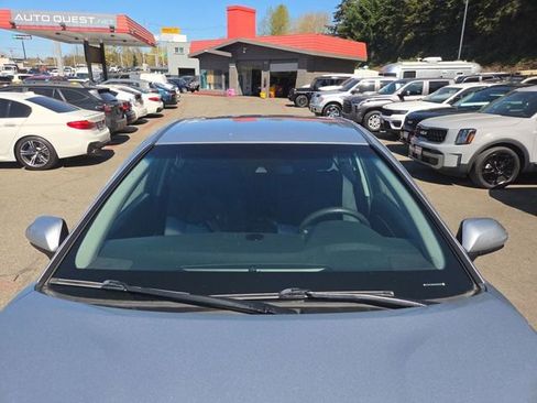 Used 2018 Toyota Camry LE FWD image 21