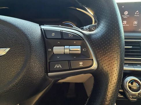 Used 2022 Genesis G70 3.3T RWD image 16