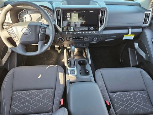 New 2026 Nissan Frontier SV w/ All-Weather Content Package AWD/4WD image 6