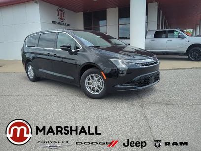 New 2027 Chrysler Pacifica Select