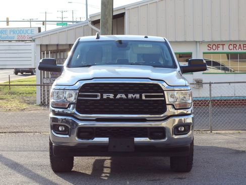 Used 2022 RAM 2500 Lone Star w/ Level A Equipment Group AWD/4WD image 2
