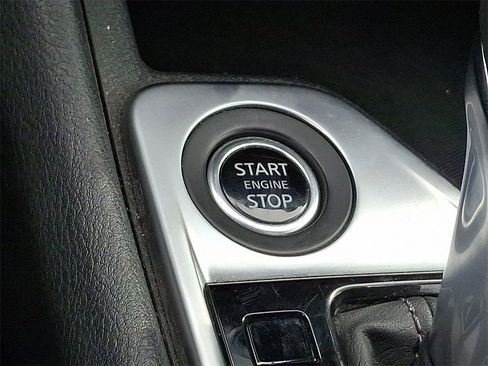 Used 2024 Nissan Sentra SV image 23