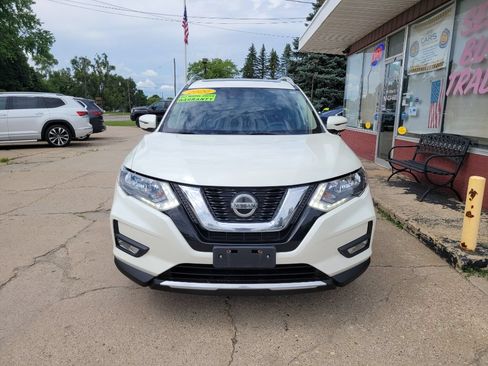 Used 2020 Nissan Rogue SV AWD/4WD image 2