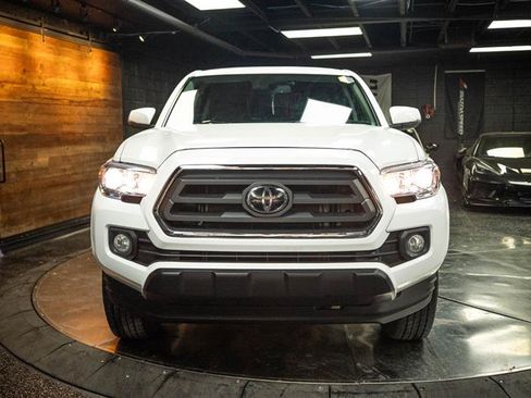 Used 2023 Toyota Tacoma SR5 w/ Technology Package AWD/4WD image 4