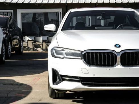 Used 2023 BMW 530e RWD image 55